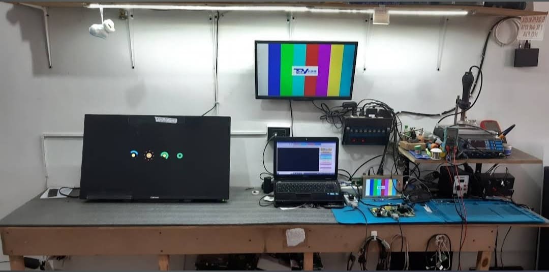 Trabajo realizado: Actualización de Software en Smart TV Caixun en Pereira